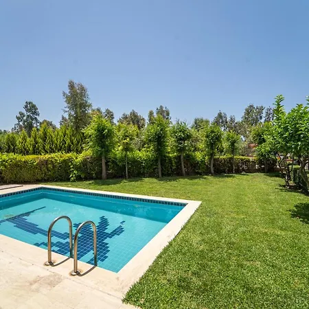 Seaside Residence, Villa Sar, Deniz Manzaralı Fethiye Çalış , 4 yatak odalı ,8 kişilik Müstakil Havuzlu Villa Fethiye