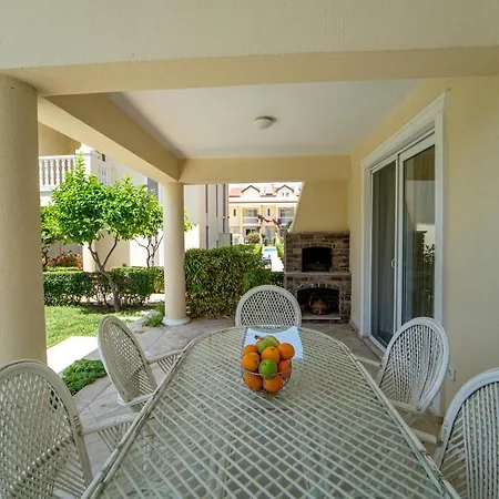 Seaside Residence, Villa Sar, Deniz Manzaralı Fethiye Çalış , 4 yatak odalı ,8 kişilik Müstakil Havuzlu Villa *