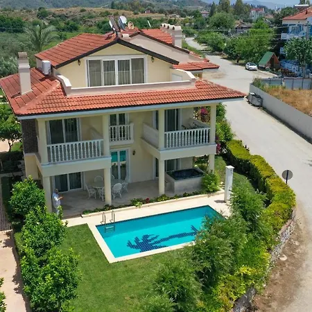 Villa Seaside Residence, Villa Sar, Deniz Manzaralı Fethiye Çalış , 4 yatak odalı ,8 kişilik Müstakil Havuzlu Villa Fethiye