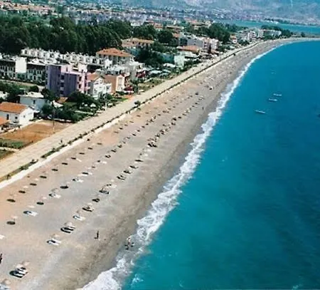 Seaside Residence, Villa Sar, Deniz Manzaralı Fethiye Çalış , 4 yatak odalı ,8 kişilik Müstakil Havuzlu Villa