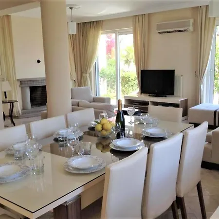 Seaside Residence, Villa Sar, Deniz Manzarali Fethiye Calis , 4 Yatak Odali ,8 Kisilik Muestakil Havuzlu Villa 빌라 *