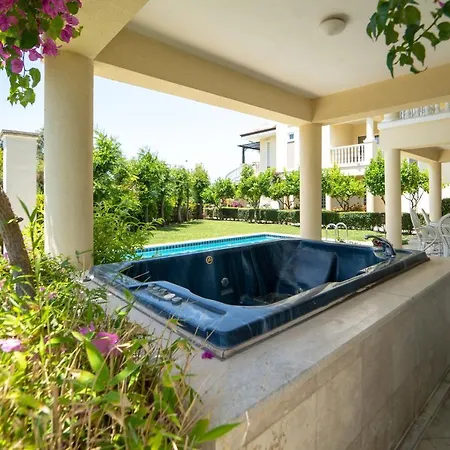빌라 Seaside Residence, Villa Sar, Deniz Manzarali Fethiye Calis , 4 Yatak Odali ,8 Kisilik Muestakil Havuzlu Villa *